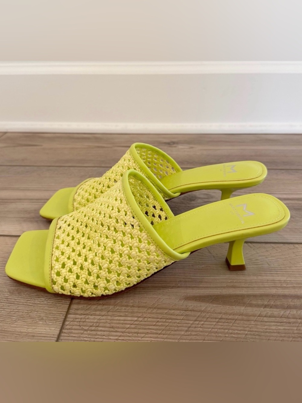Marc Fisher Juliette Kitten Heel Mules Womens Neon Yellow 8.5M